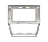 Redukce pro 10" autorádio Škoda Octavia 2008-2013, stříbrná