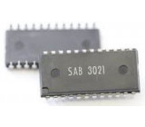 SAB3021 /U807D/ - vysílač dálkového ovládání, DIP24