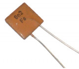 8n2/40V TK724, keramický kondenzátor