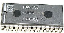 TDA4556 - procesor PAL/SECAM/NTSC, DIP28